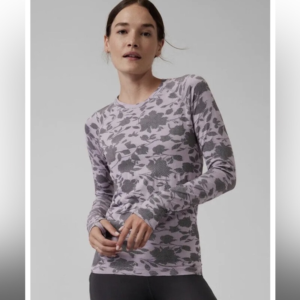 NWT Athleta Momentum Floral Top